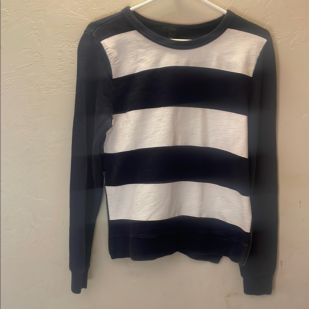 J.Crew Painted navy and white Side zip sweater top! Size small